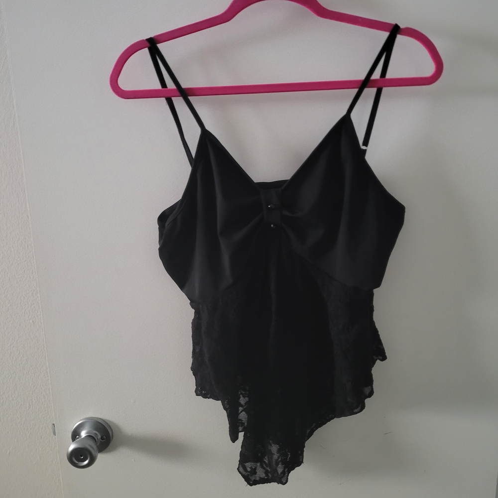 SHEIN Black Lace Tank Top